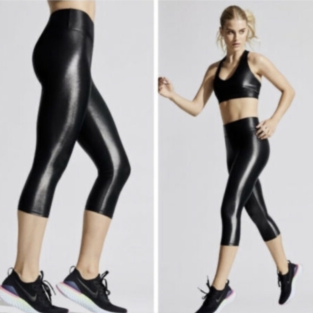 Carbon38 Black High-Waist Performance Leggings